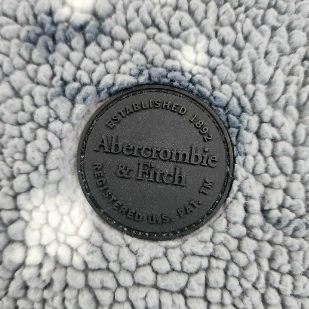 Abercrombie Kids Sherpa Fleece Hoodie Grey Digi Camo Unisex 15/16 XL Full‎ Zip - Picture 4 of 6